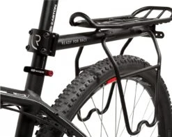 Cube RFR Sattelstützengepäckträger | Black -Cube Verkaufsgeschäft cube rfr sattelsttzengepcktrger black 003 20169 2200x1760 1280x1280