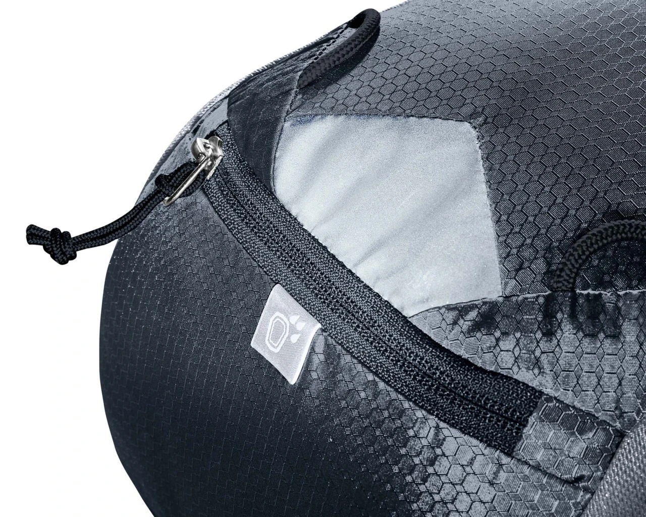 Deuter Race 8 Liter - Fahrrad Rucksack PFC-frei | Black – Bild 10