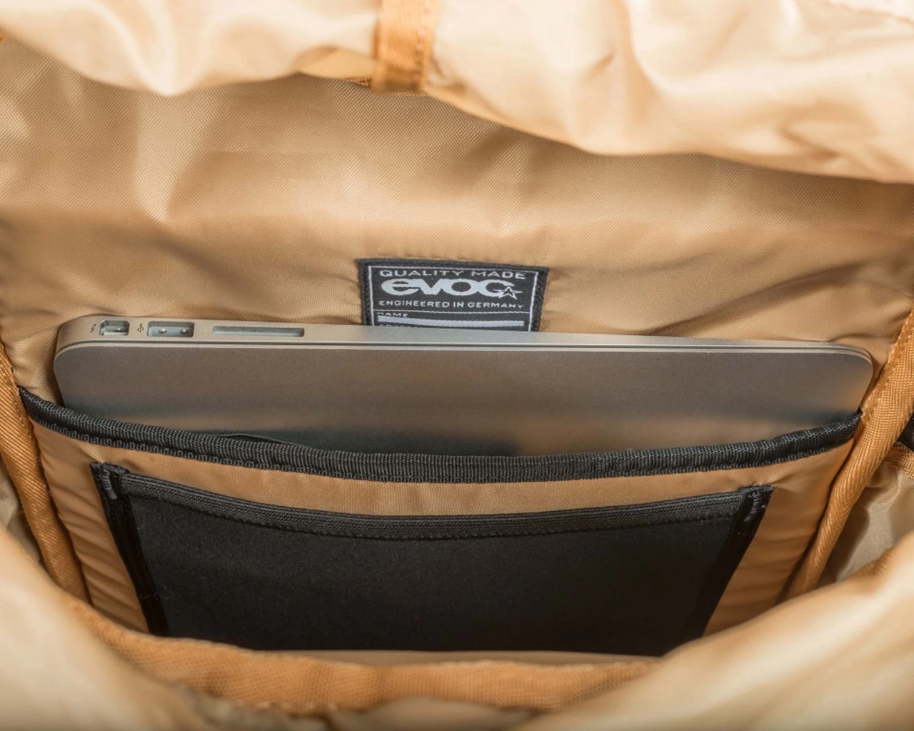 Evoc Mission 22 Liter Fahrradrucksack | Slate-loam 4 Evoc Mission 22 Liter Fahrradrucksack | Slate-loam – Bild 2