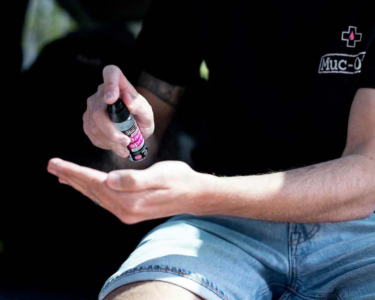 Muc-Off Antibakterielles Handspray 32ml 5 Muc-Off Antibakterielles Handspray 32ml – Bild 3