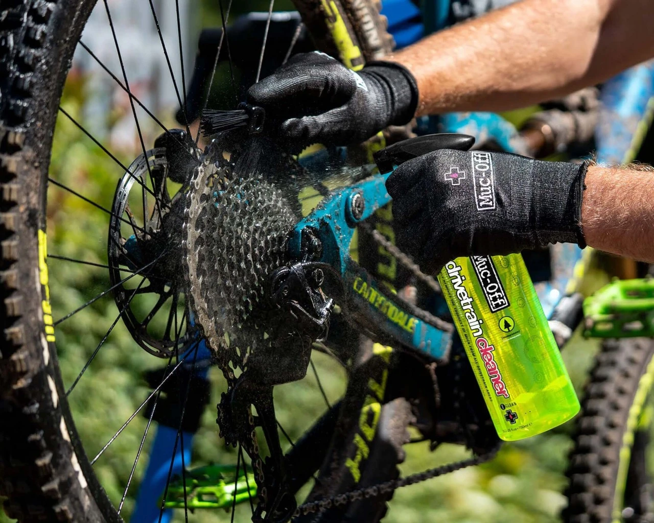 Muc-Off BIO Drivetrain Reiniger 500 Ml 5 Muc-Off BIO Drivetrain Reiniger 500 Ml – Bild 3