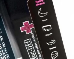 Muc-Off Helm Und Visier Reinigungsset Optix -Cube Verkaufsgeschäft muc off helm und visier reinigungsset optix 002 39014 2200x1760 1280x1280