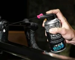 Muc-Off Sweat Protect Korrosionsschutz 300 Ml -Cube Verkaufsgeschäft muc off sweat protect korrosionsschutz 300 ml 005 70232 2200x1760 1280x1280