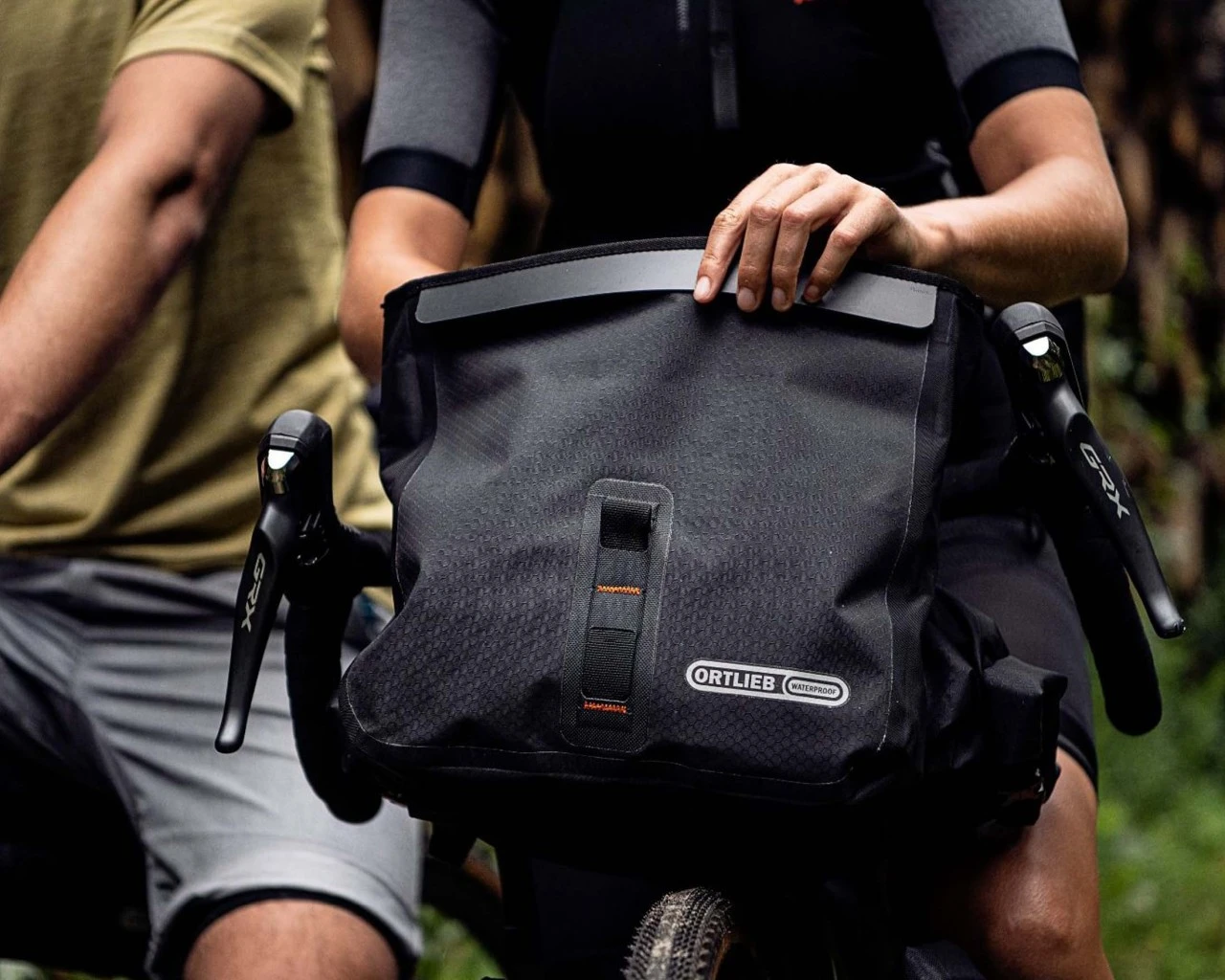 Ortlieb Accessory-Pack 3.5 Liter Wasserdichte Lenkertasche PVC-frei | Black Matt 6 Ortlieb Accessory-Pack 3.5 Liter Wasserdichte Lenkertasche PVC-frei | Black Matt – Bild 4