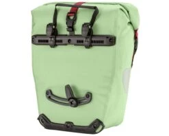 Ortlieb Back-Roller Design PS33 QL2.1 - 20 Liter Wasserdichte Fahrradtasche (Einzeltasche) PVC-frei -Cube Verkaufsgeschäft ortlieb back roller design ps33 ql21 20 liter wasserdichte fahrradtasche einzeltasche pvc frei pistacchio 002 97069 2200x1760 1280x1280