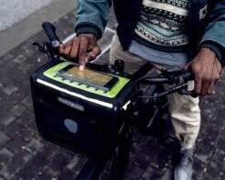 Ortlieb E-Glow 7 Liter Wasserdichte Fahrrad-Lenkertasche Für E-Bikes Ohne Lenkerhalter PVC-frei | Bl 7 Ortlieb E-Glow 7 Liter Wasserdichte Fahrrad-Lenkertasche Für E-Bikes Ohne Lenkerhalter PVC-frei | Bl -Cube Verkaufsgeschäft ortlieb e glow 7 liter wasserdichte fahrrad lenkertasche fr e bikes ohne lenkerhalter pvc frei black 003 67875 1250x1000 1280x1280