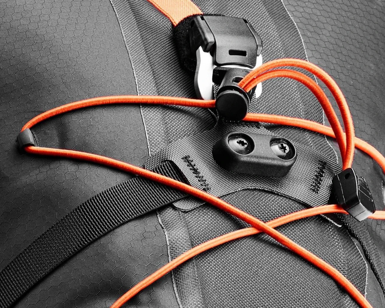 Ortlieb Seat-Pack QR - 13 Liter Wasserdichte Satteltasche | Black Matt – Bild 7