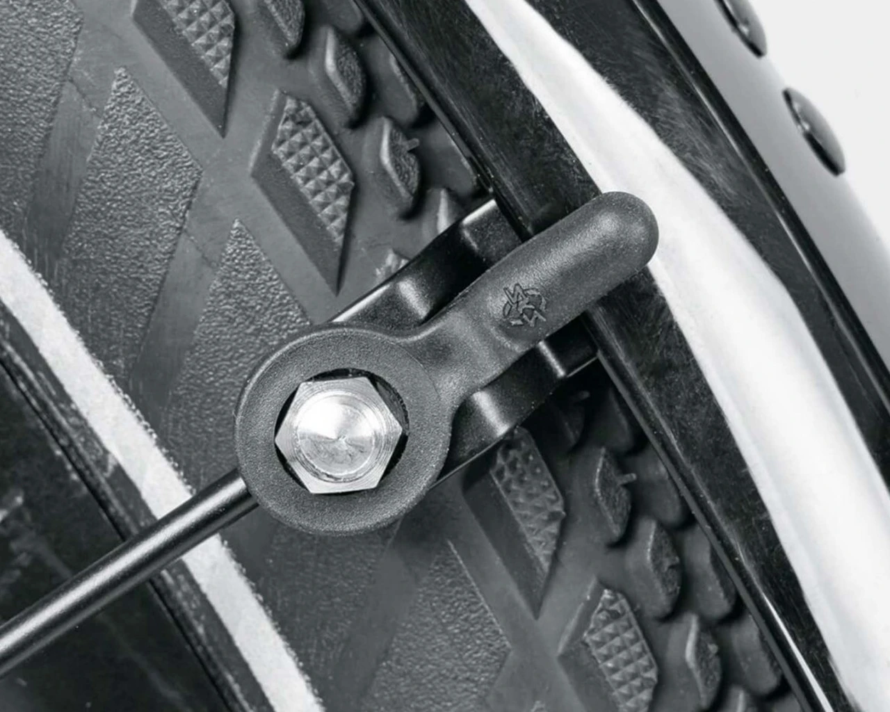 SKS Bluemels Basic - 28" Trekking Schutzbleche 55mm | Black Gloss 6 SKS Bluemels Basic - 28" Trekking Schutzbleche 55mm | Black Gloss – Bild 4